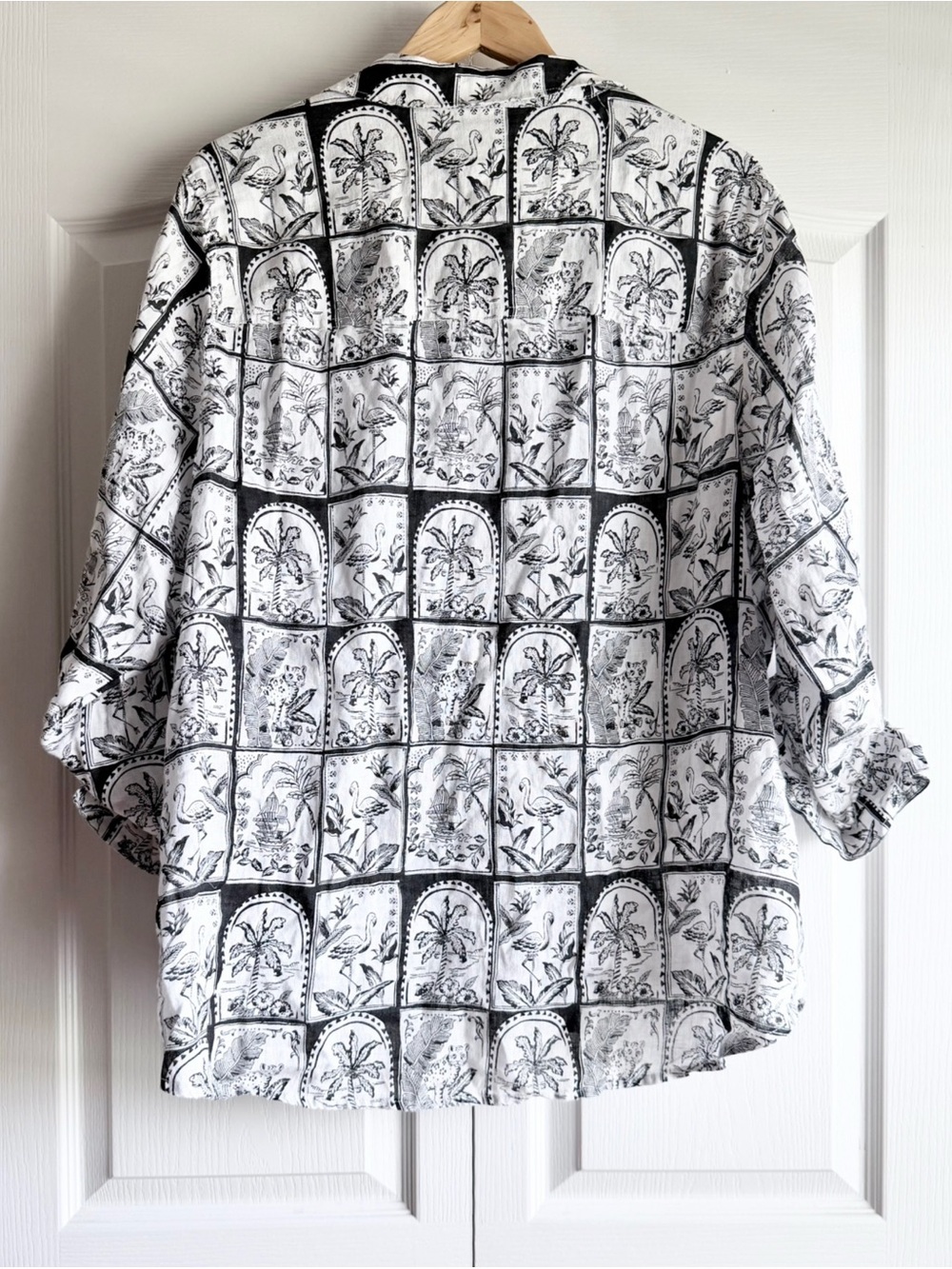 C&C California Tropical Linen Button Down Shirt - Picture 5 of 8